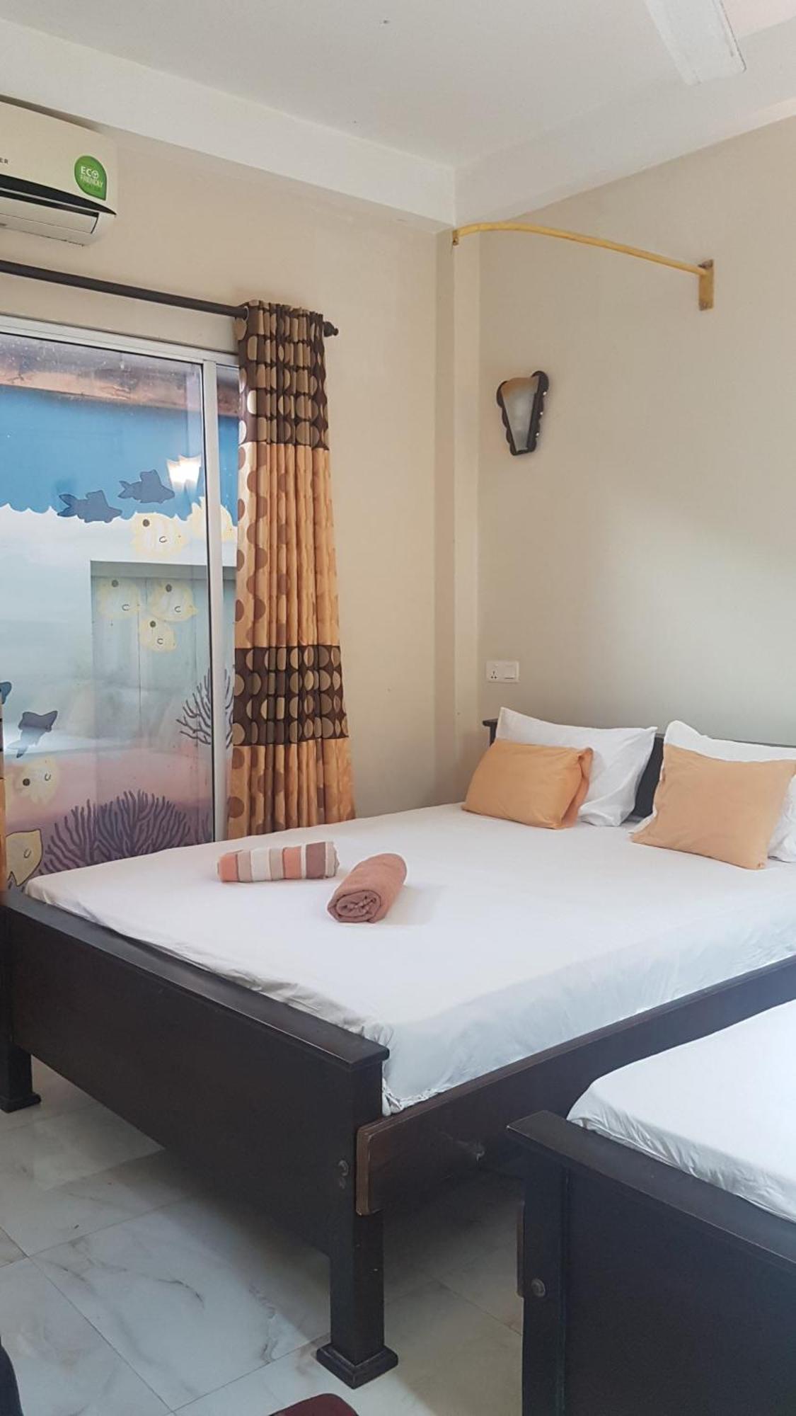 Pinki Nest Hotell Mirissa Eksteriør bilde