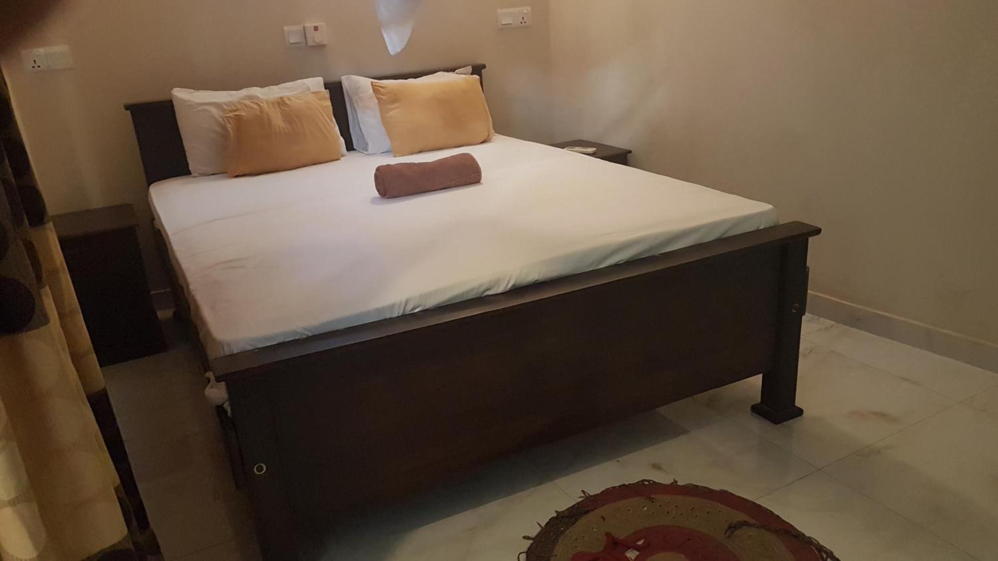Pinki Nest Hotell Mirissa Eksteriør bilde